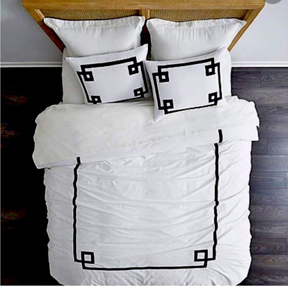 Noble Excellence Other - NWT Villia- by Noble Excellence King Greek Key,Black Duvet cover & 2 king shams.